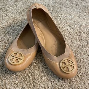 Tory Burch nude patent flats